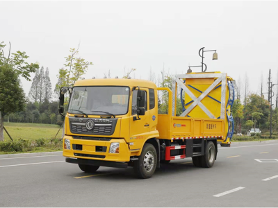 東風天錦康機210馬力防撞緩沖車（外擴型）